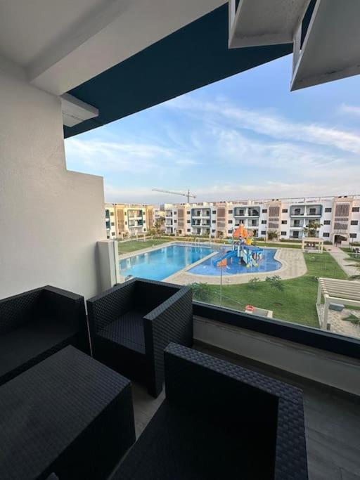 Moderne Vue Piscine *